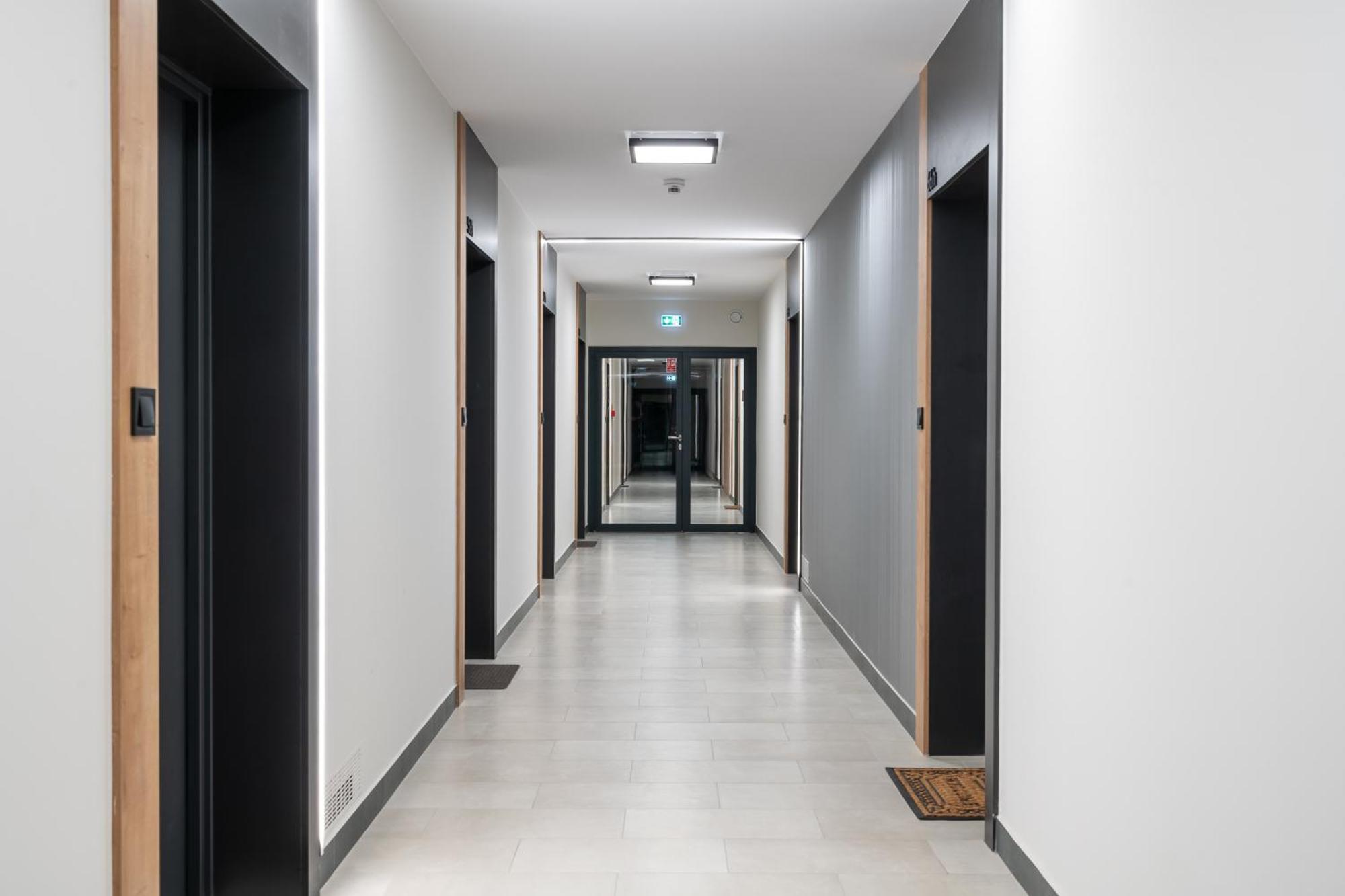 Apartwro 3th - Przy Dworcu Glownym Pkp, Balkon, Garaz, Rowery Apartment *
